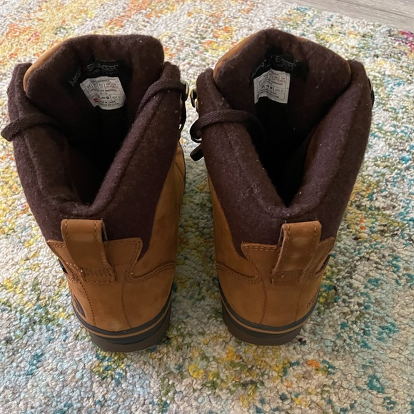 Men’s Ballard North Face boots - Picture 2 of 6